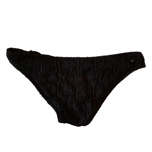 2 for $20 sale on swimwear! | Women’s Roxy black crochet bikini bottoms - Picture 2 of 4